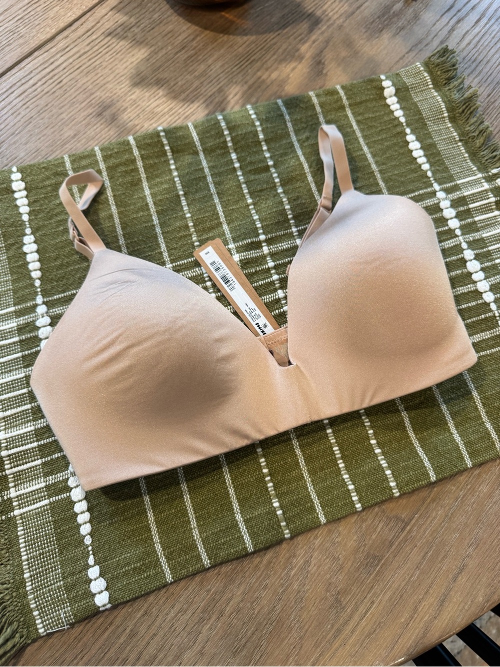 NWT SKIMS Wireless Form T-Shirt Bra Clay Tan Neutral Size 34C